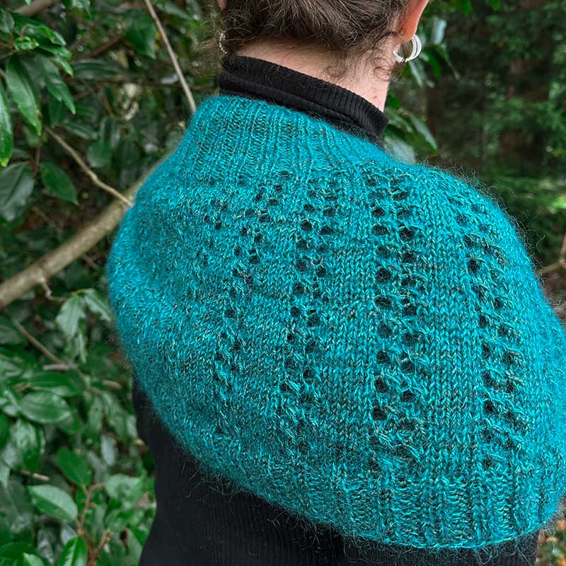 Betwixtmas 2024 Knitted Shoulder Cowl - Frankincense in Fyberspates Vivacious 4ply & Rowan Kidsilk Haze by Carol Meldrum - Image 4