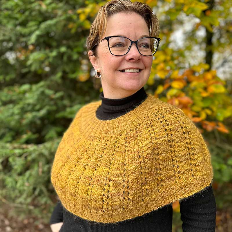 Betwixtmas 2024 Knitted Shoulder Cowl - Gold in Fyberspates Vivacious 4ply & Rowan Kidsilk Haze by Carol Meldrum - Image 4