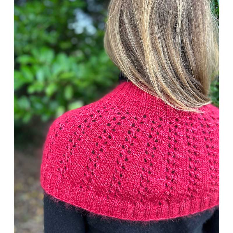 Betwixtmas 2024 Knitted Shoulder Cowl - Myrrh in Fyberspates Vivacious 4ply & Rowan Kidsilk Haze by Carol Meldrum - Image 6