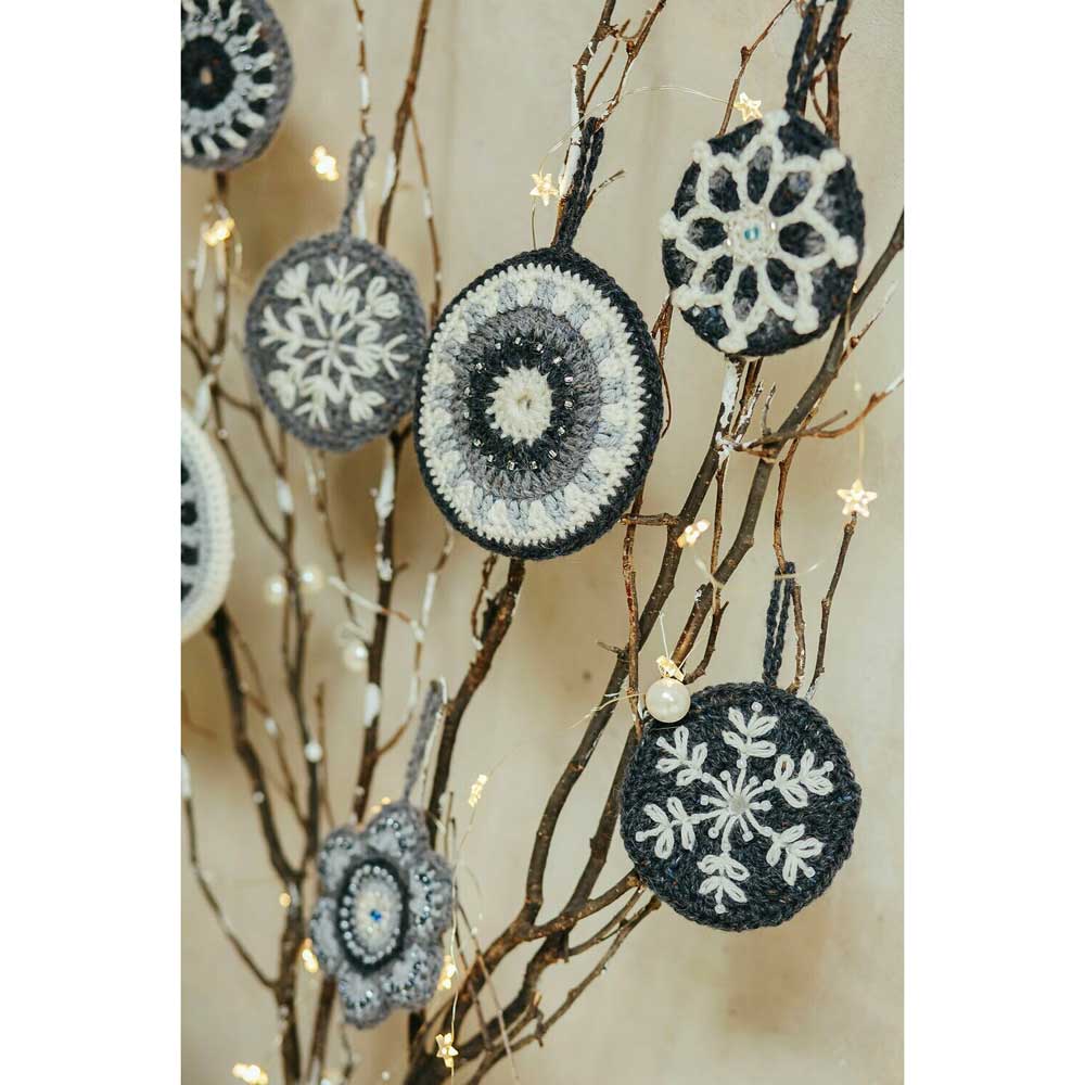 Festive Crochet Decorations by Janie Crow - Digital Version - Image 3