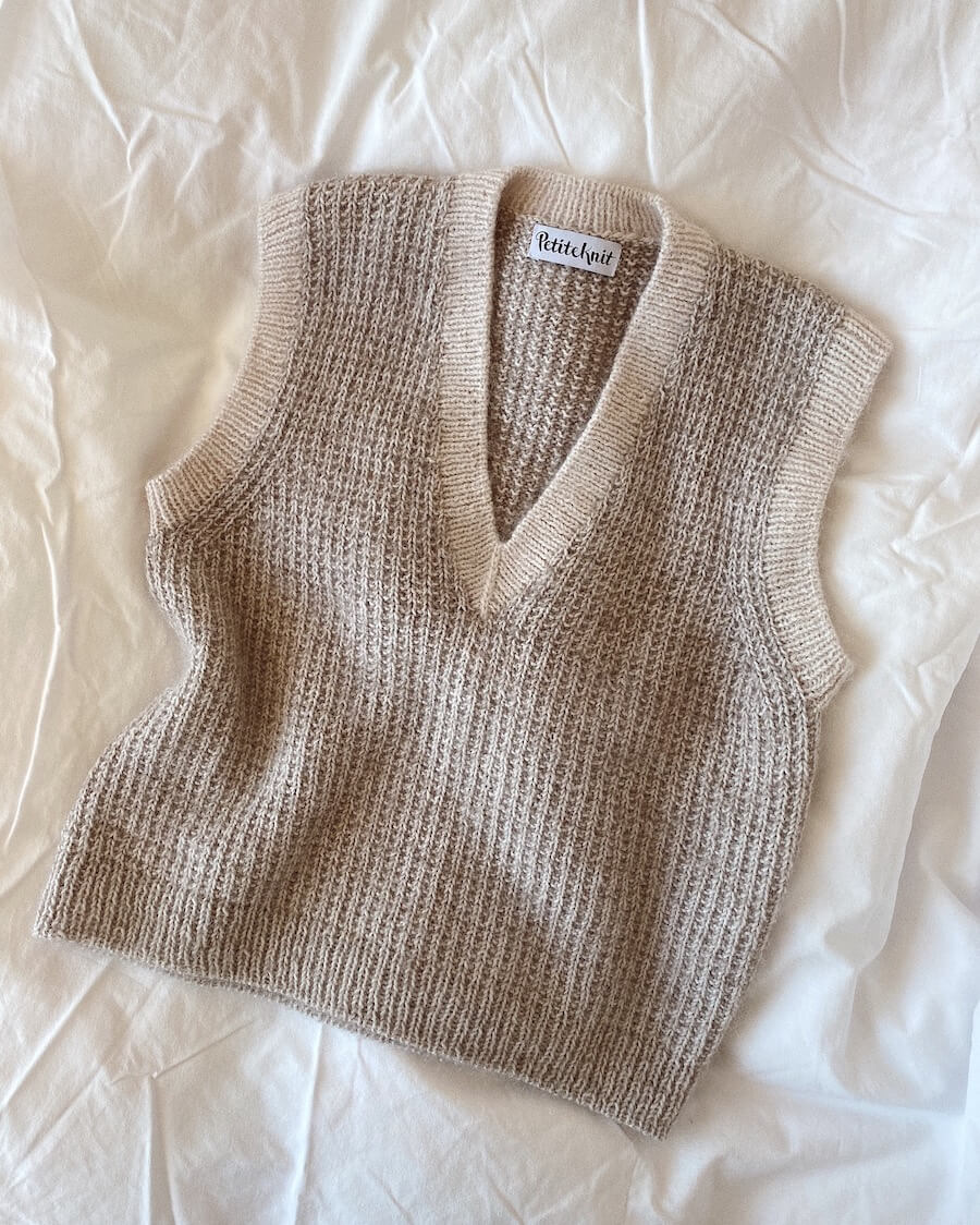 Friday Slipover V-neck by PetiteKnit - Image 2