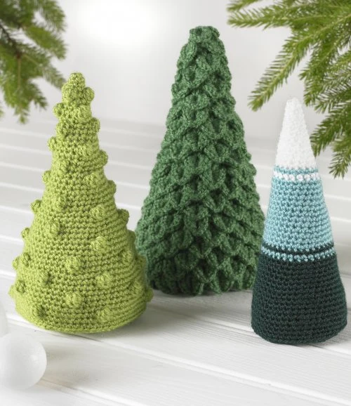 King Cole Christmas Crochet Book 6 - Image 5