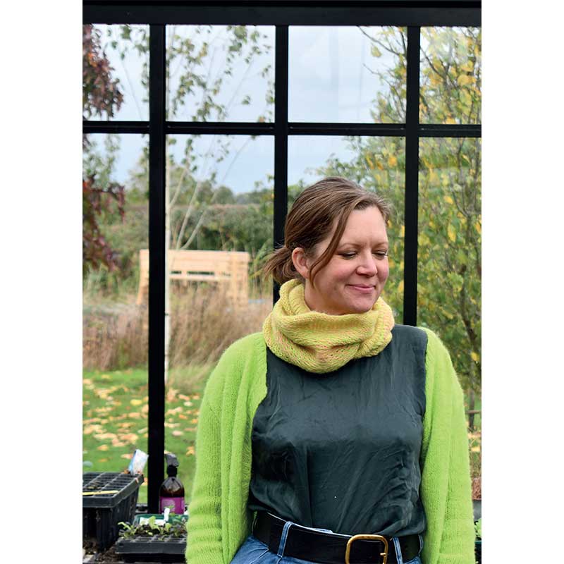 Limesicle Cowl in Fyberspates Cumulus - Digital Pattern - Image 3