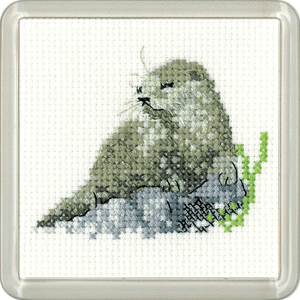 Otter - Heritage Crafts Coaster Kit