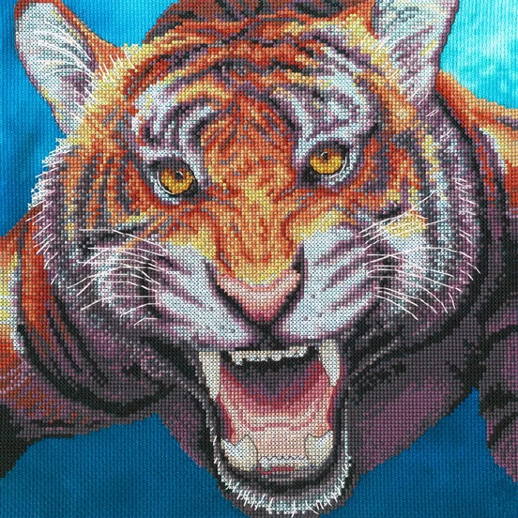 The Menagerie: Power - Bothy Threads Cross Stitch Kit